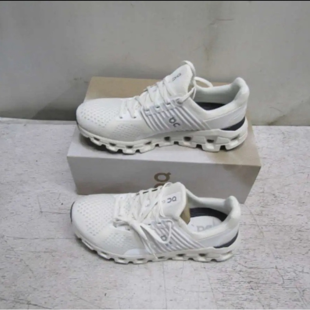 On Cloudswift NIB Women’s 9.5